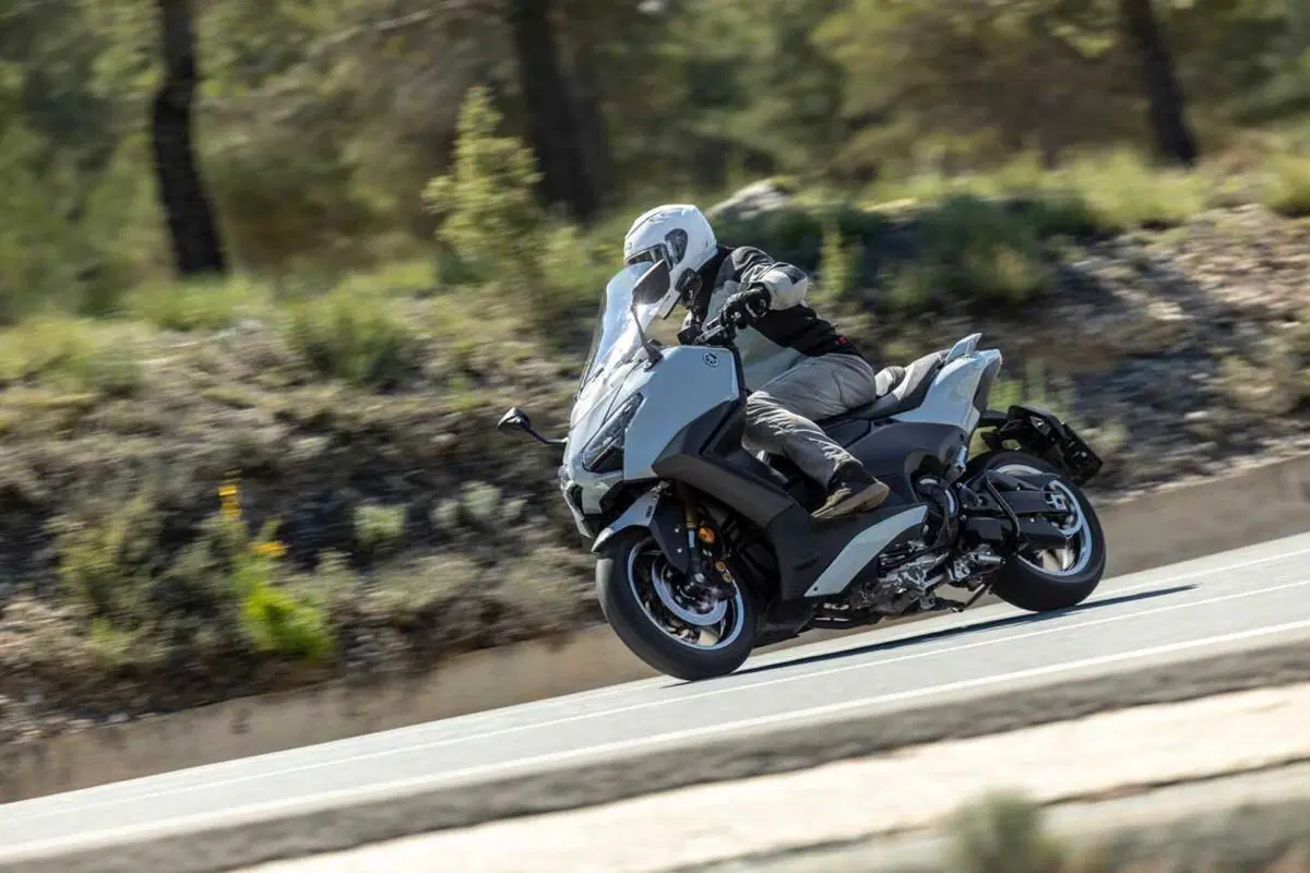 Questione di fede. Abbiamo provato il nuovo TMax Tech Max 2025 TEST [VIDEO] (46)