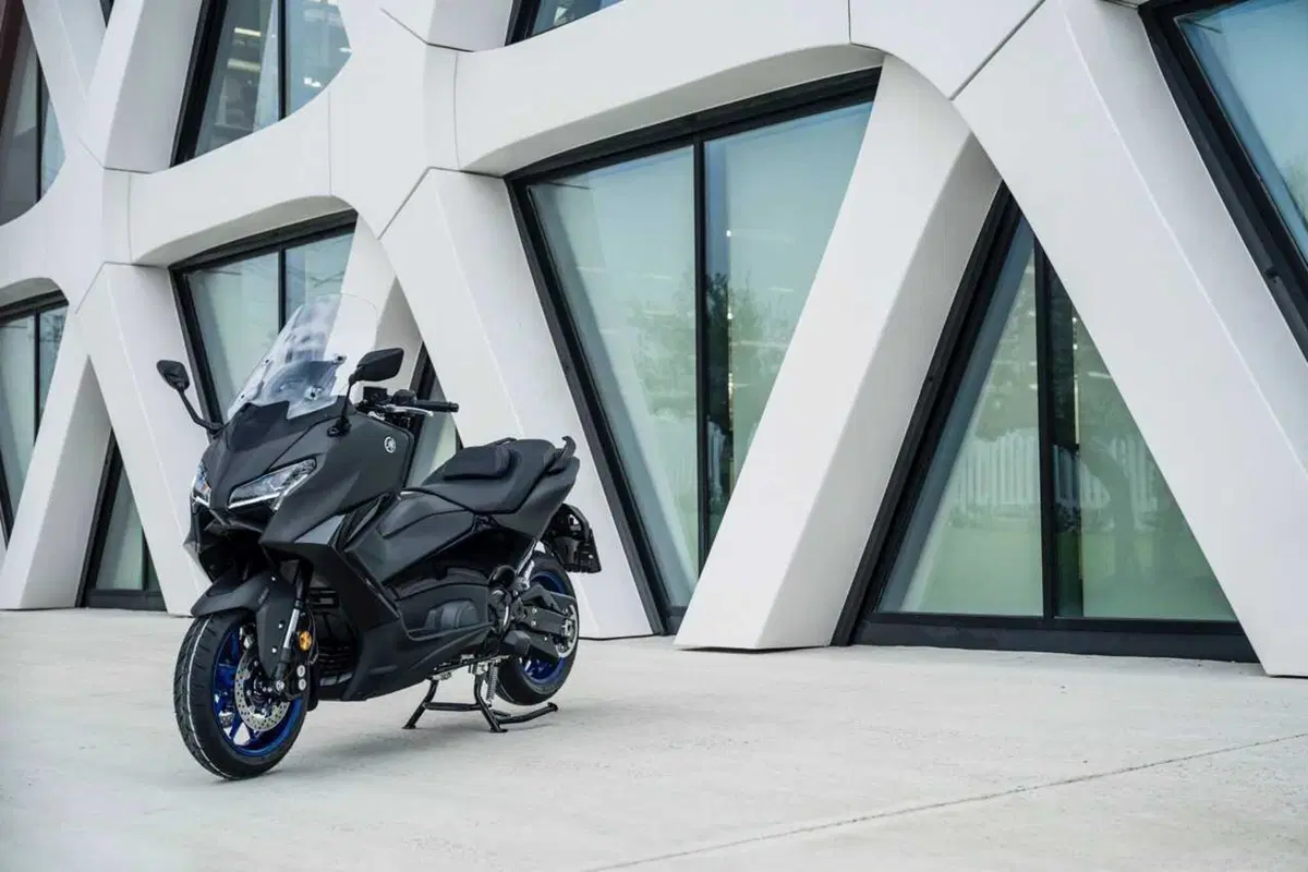 Questione di fede. Abbiamo provato il nuovo TMax Tech Max 2025 TEST [VIDEO] (14)