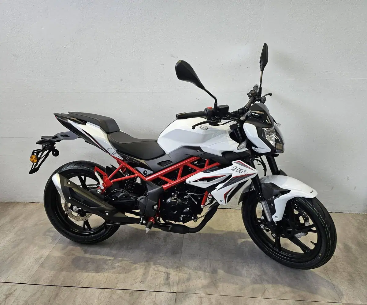 Benelli BN 125 (2021 - 25)