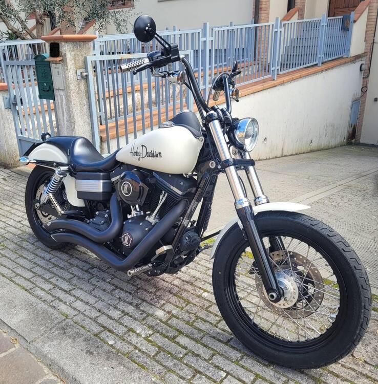 Harley-Davidson 1584 Street Bob (2008 - 15) - FXDB (2)