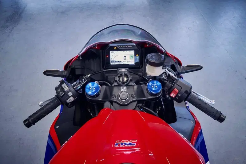 Honda CBR 600 RR (2024 - 26) (5)