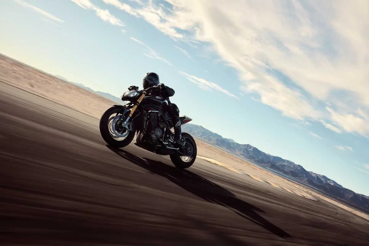 Triumph: Open Weekend sabato 12 e domenica 13 aprile (9)