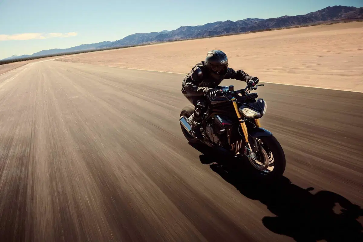 Triumph: Open Weekend sabato 12 e domenica 13 aprile (10)
