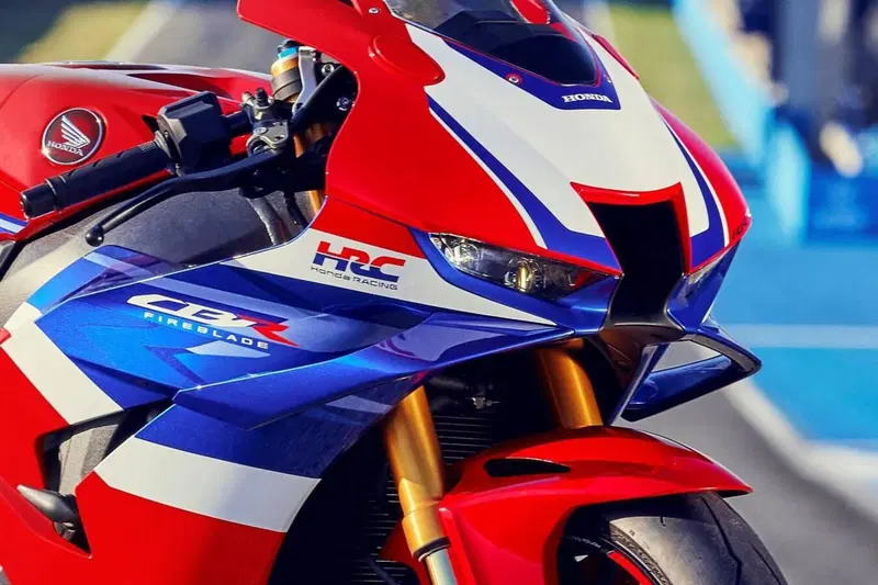 Honda CBR 1000 RR-R Fireblade SP (2024 - 26) (5)