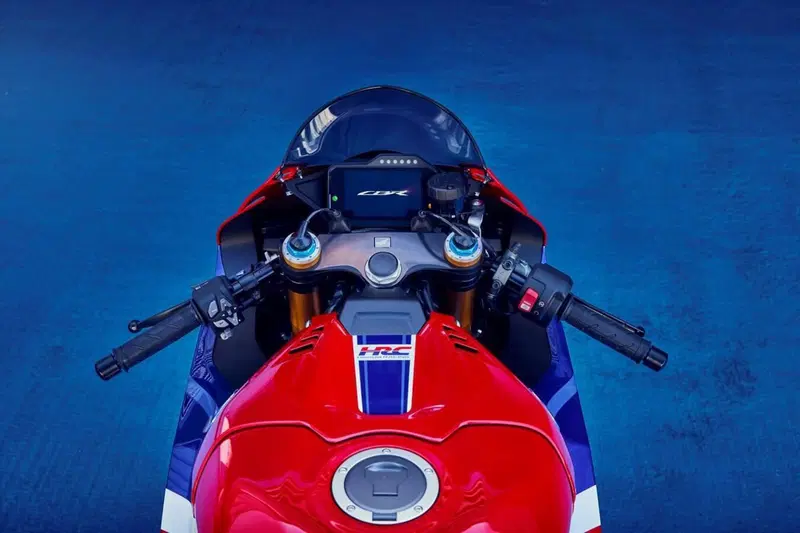 Honda CBR 1000 RR-R Fireblade SP (2024 - 26) (4)