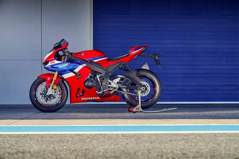 Honda CBR 1000 RR-R Fireblade SP (2024 - 26) (2)