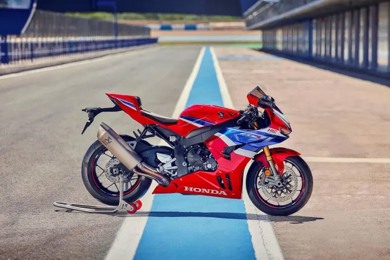 Honda CBR 1000 RR-R Fireblade SP (2024 - 26) (3)