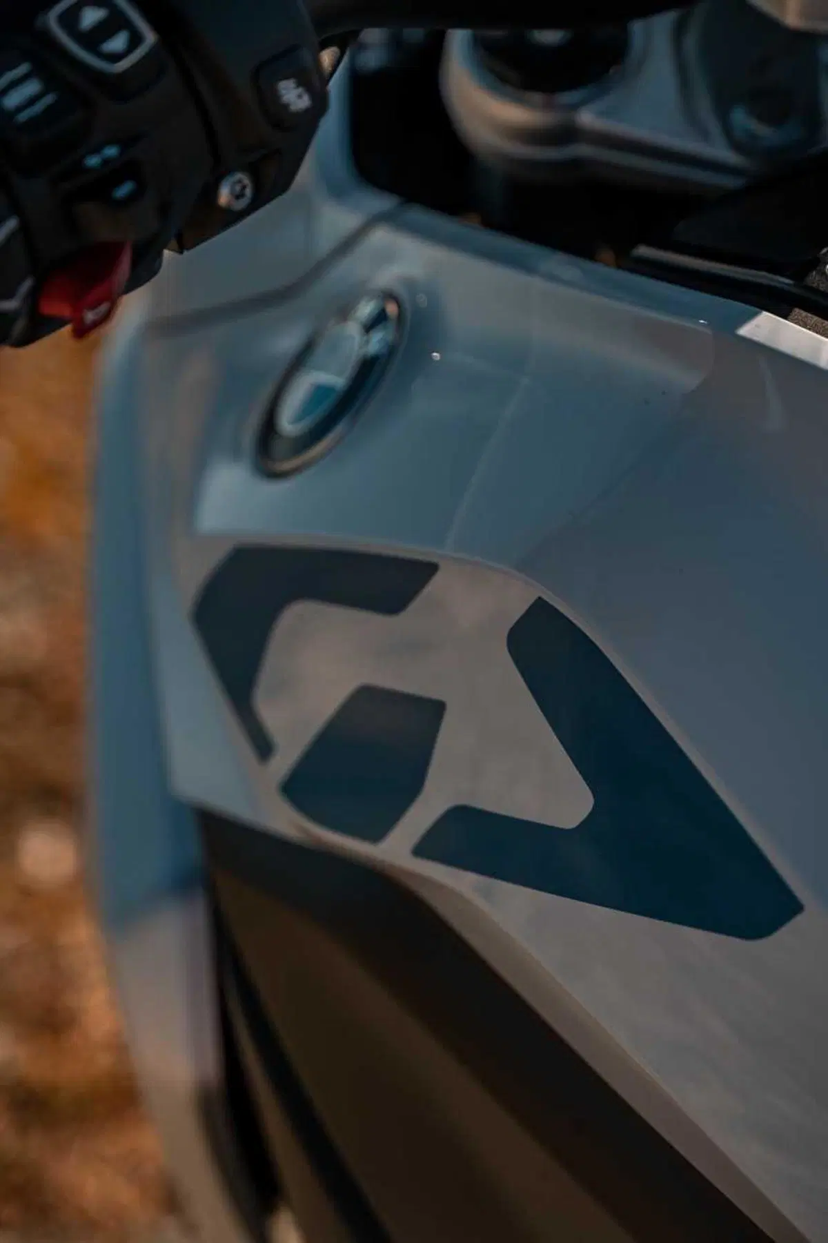 Scambieresti una BMW R 1300 GS con tre Benelli TRK 702X? Comparativa tra le due best-seller! [VIDEO] (8)