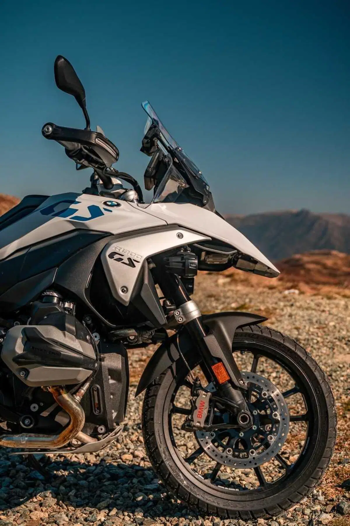Scambieresti una BMW R 1300 GS con tre Benelli TRK 702X? Comparativa tra le due best-seller! [VIDEO] (13)
