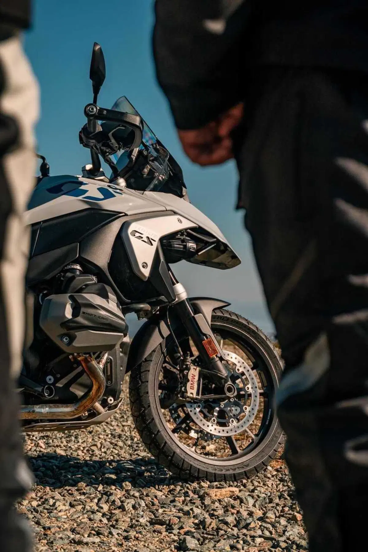 Scambieresti una BMW R 1300 GS con tre Benelli TRK 702X? Comparativa tra le due best-seller! [VIDEO] (39)