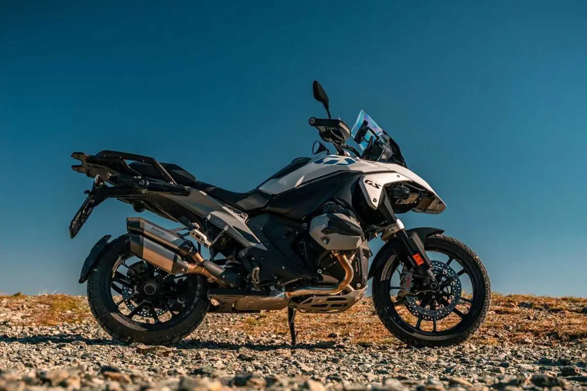 Scambieresti una BMW R 1300 GS con tre Benelli TRK 702X? Comparativa tra le due best-seller! [VIDEO] (44)
