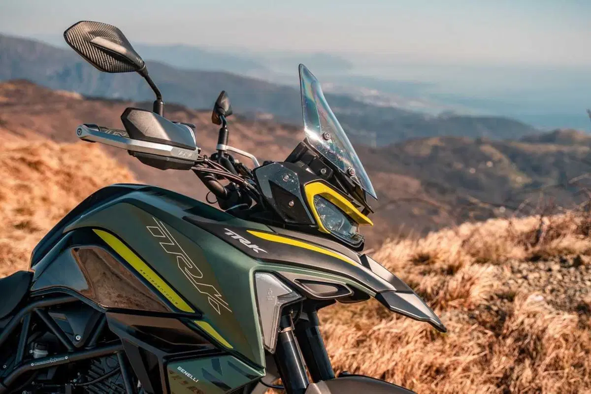 Scambieresti una BMW R 1300 GS con tre Benelli TRK 702X? Comparativa tra le due best-seller! [VIDEO] (56)