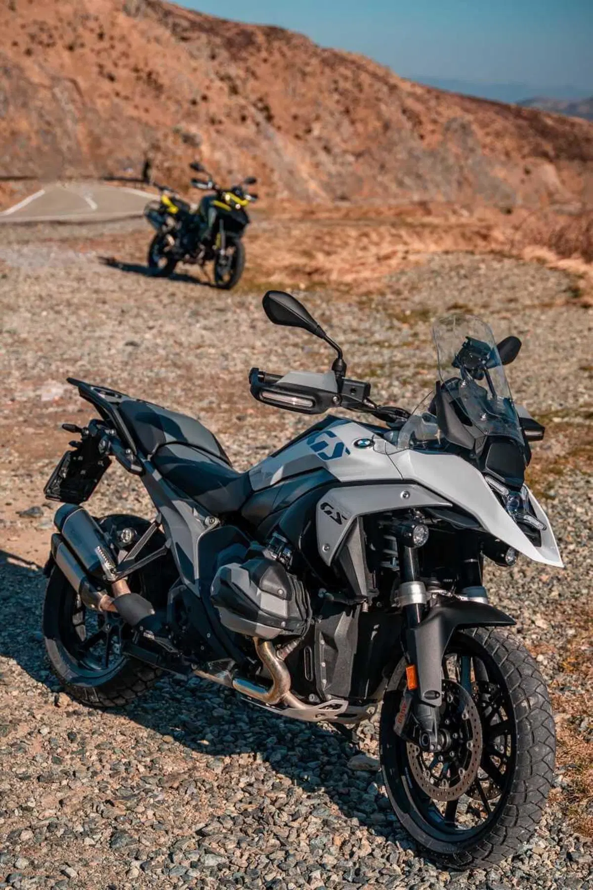 Scambieresti una BMW R 1300 GS con tre Benelli TRK 702X? Comparativa tra le due best-seller! [VIDEO] (58)