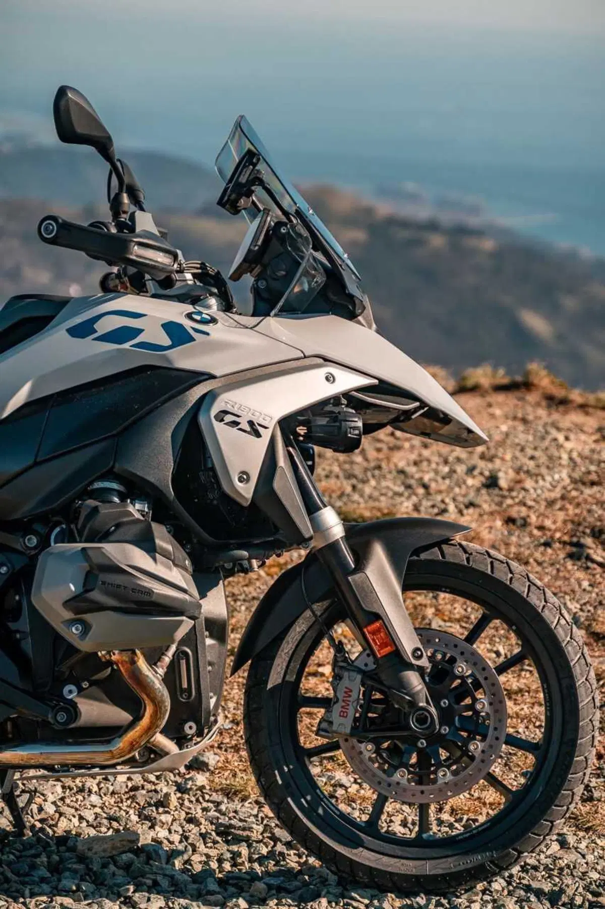 Scambieresti una BMW R 1300 GS con tre Benelli TRK 702X? Comparativa tra le due best-seller! [VIDEO] (61)