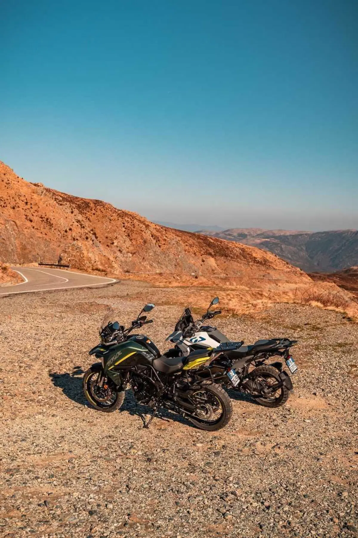Scambieresti una BMW R 1300 GS con tre Benelli TRK 702X? Comparativa tra le due best-seller! [VIDEO] (90)