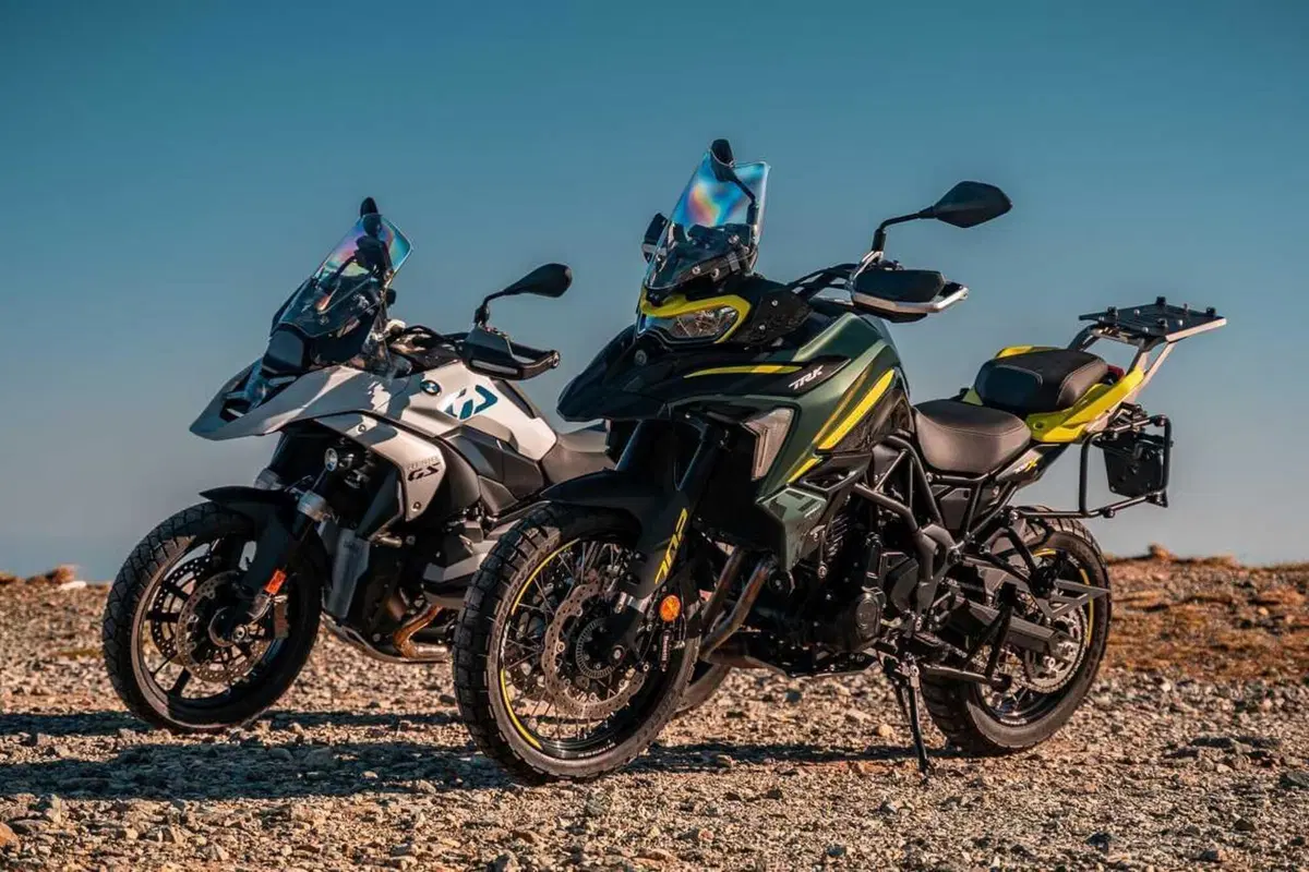 Scambieresti una BMW R 1300 GS con tre Benelli TRK 702X? Comparativa tra le due best-seller! [VIDEO] (93)