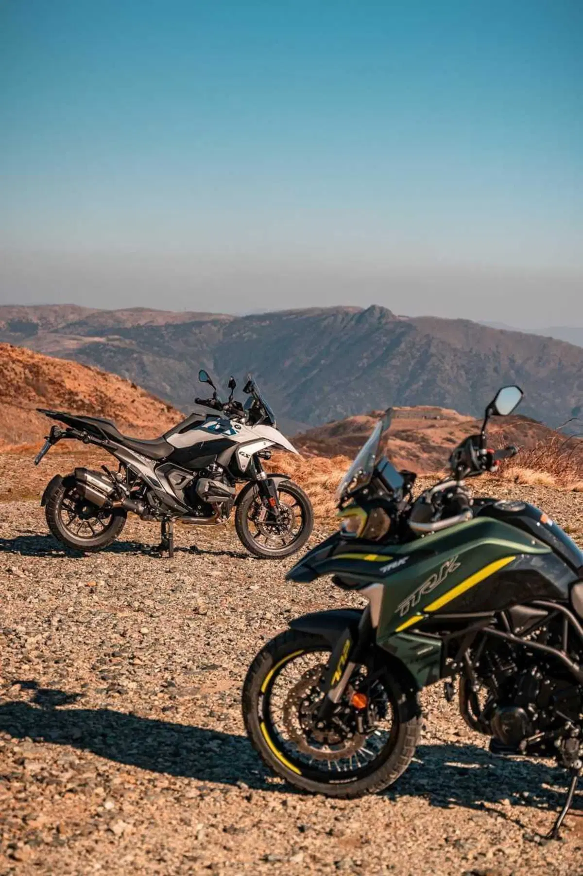 Scambieresti una BMW R 1300 GS con tre Benelli TRK 702X? Comparativa tra le due best-seller! [VIDEO] (97)