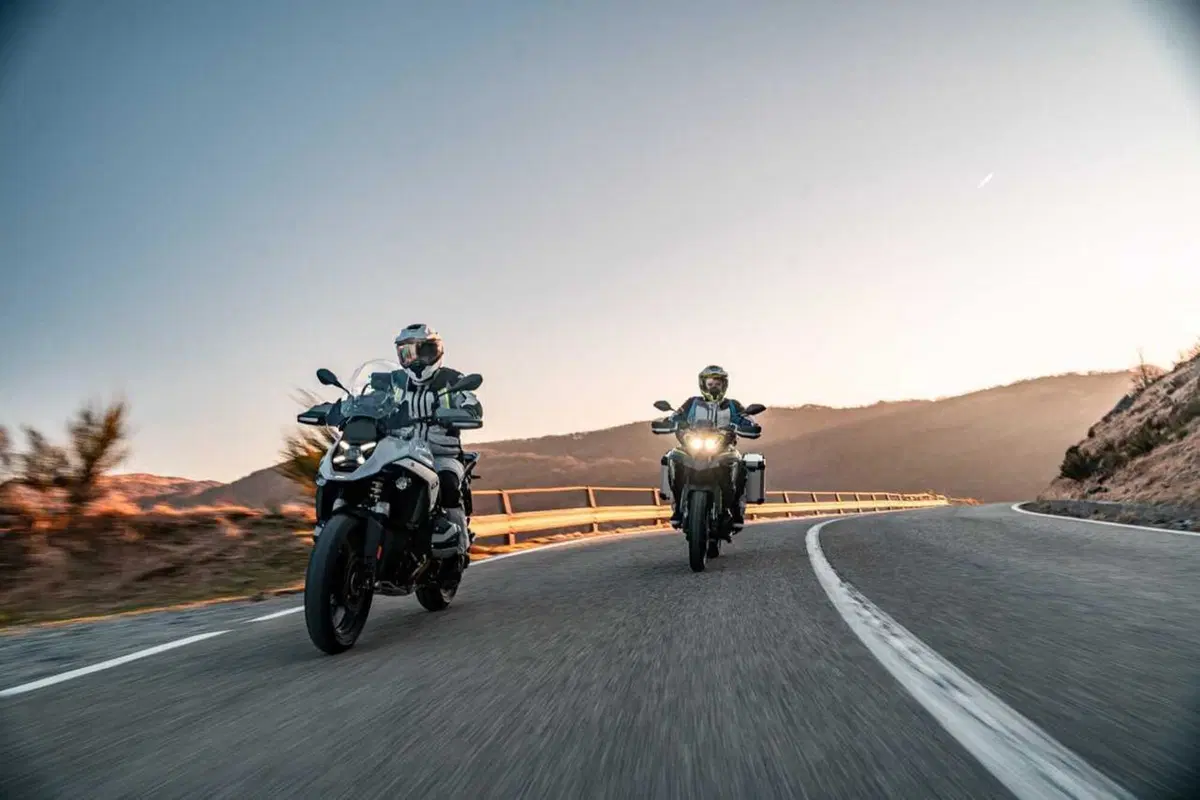 Scambieresti una BMW R 1300 GS con tre Benelli TRK 702X? Comparativa tra le due best-seller! [VIDEO] (114)