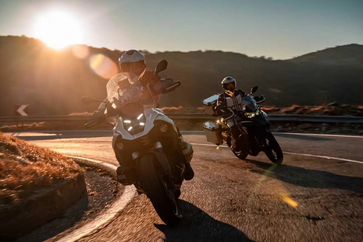 Scambieresti una BMW R 1300 GS con tre Benelli TRK 702X? Comparativa tra le due best-seller! [VIDEO] (118)