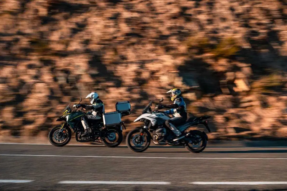 Scambieresti una BMW R 1300 GS con tre Benelli TRK 702X? Comparativa tra le due best-seller! [VIDEO] (119)