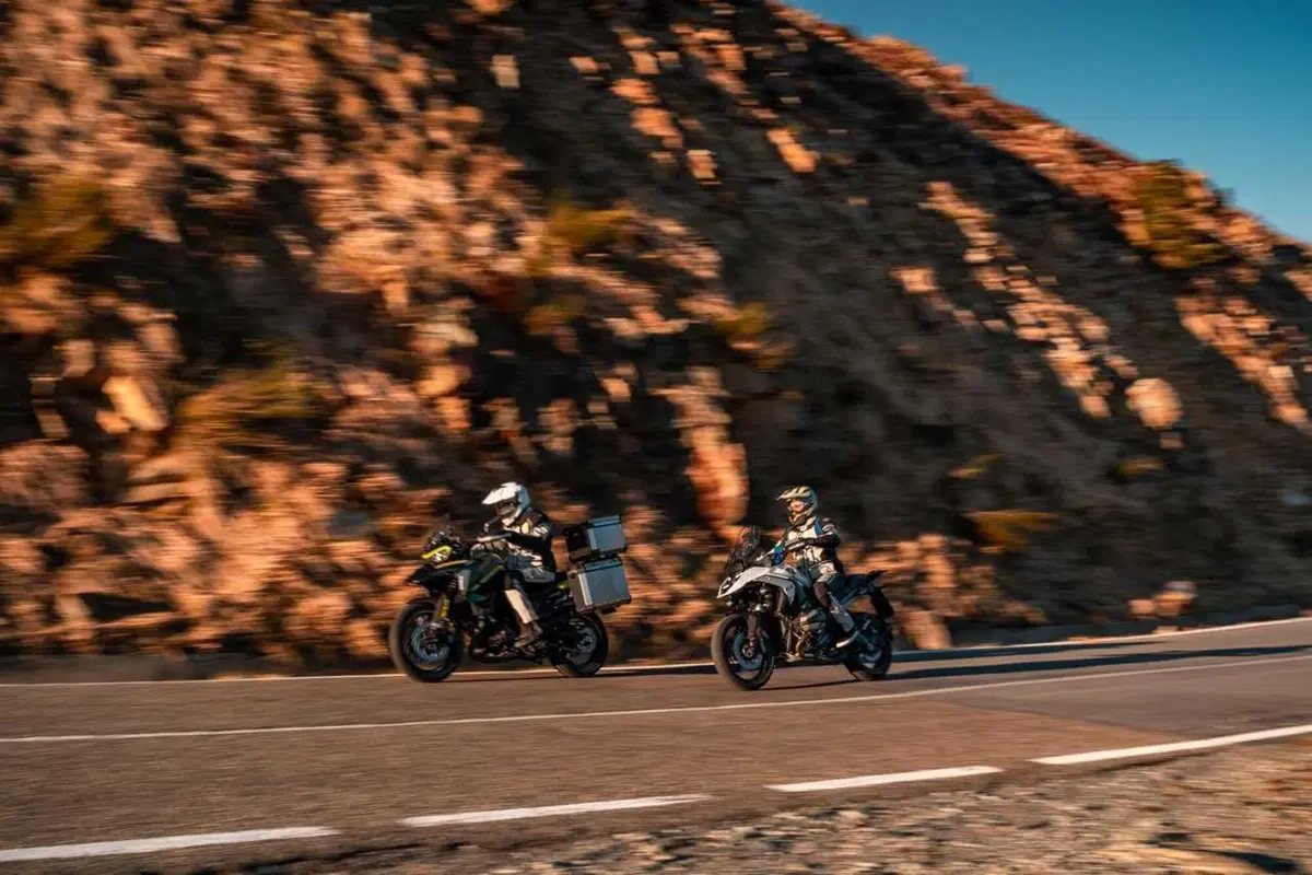 Scambieresti una BMW R 1300 GS con tre Benelli TRK 702X? Comparativa tra le due best-seller! [VIDEO] (120)