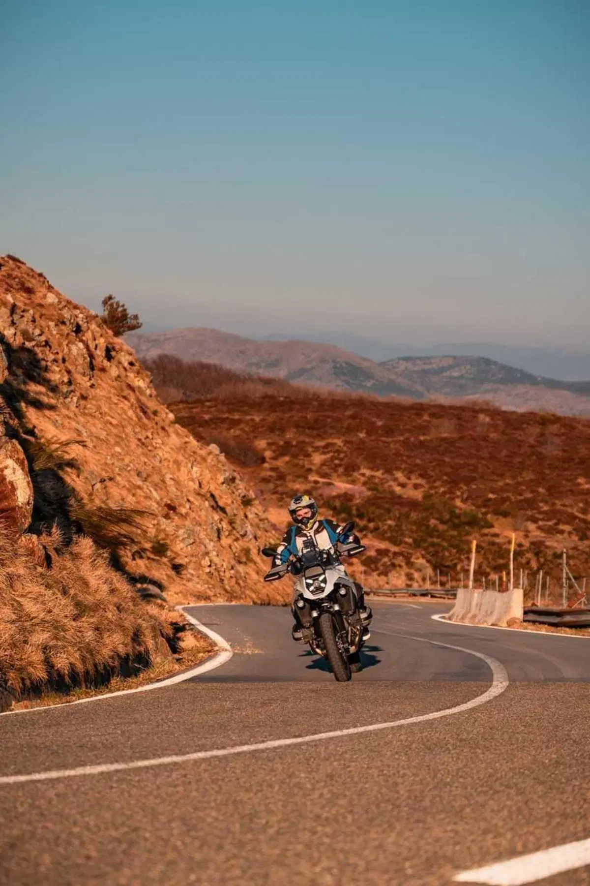 Scambieresti una BMW R 1300 GS con tre Benelli TRK 702X? Comparativa tra le due best-seller! [VIDEO] (124)