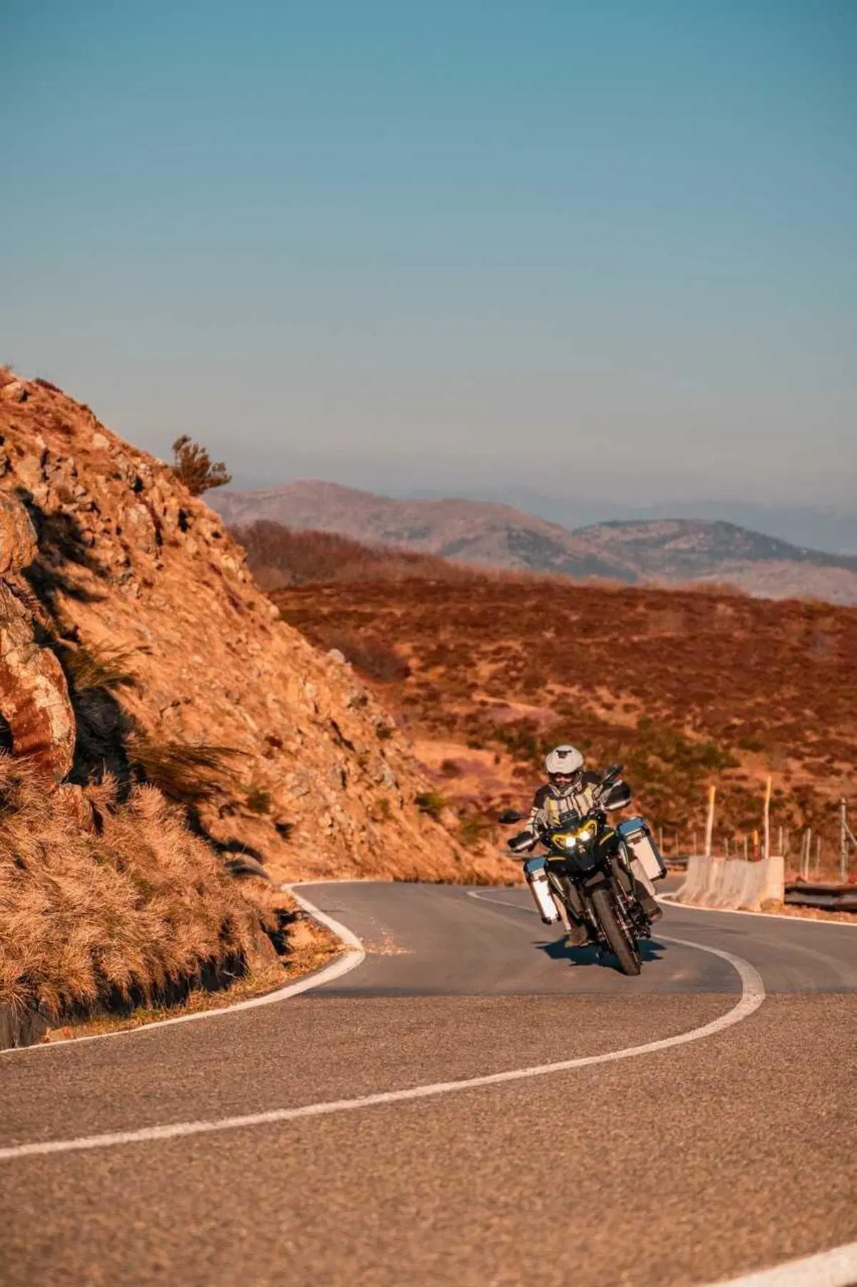 Scambieresti una BMW R 1300 GS con tre Benelli TRK 702X? Comparativa tra le due best-seller! [VIDEO] (125)