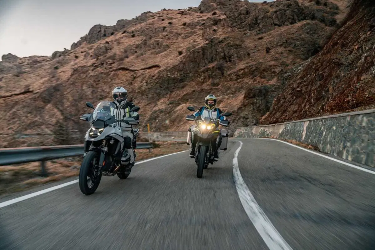 Scambieresti una BMW R 1300 GS con tre Benelli TRK 702X? Comparativa tra le due best-seller! [VIDEO] (132)