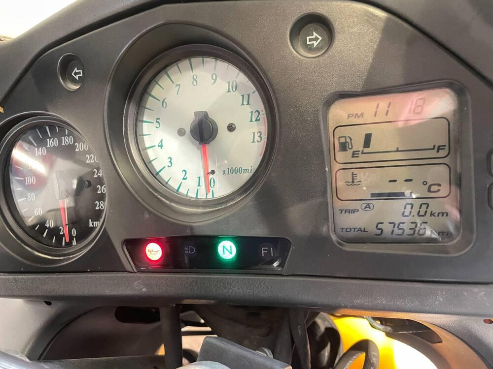 Honda VFR 800 (1998 - 01) (5)