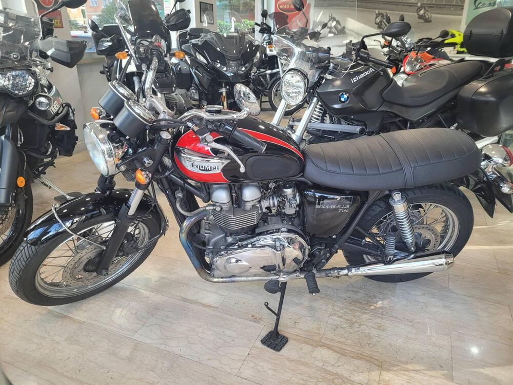 Triumph Bonneville 800 (2002 - 07) (2)