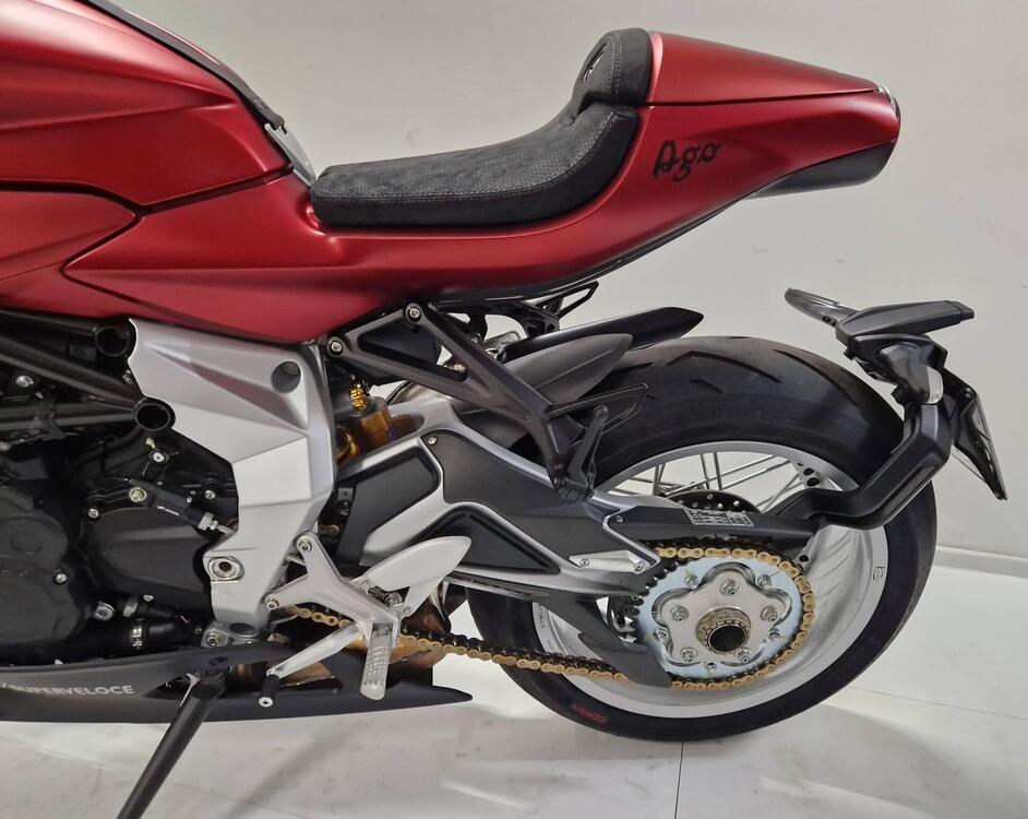 MV Agusta Superveloce 800 Ago (2021 - 23) (5)