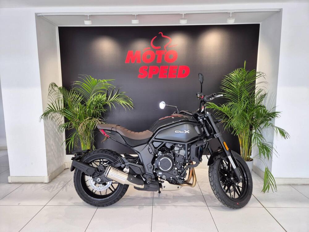 CFMOTO 700CL-X Heritage (2021 - 25)