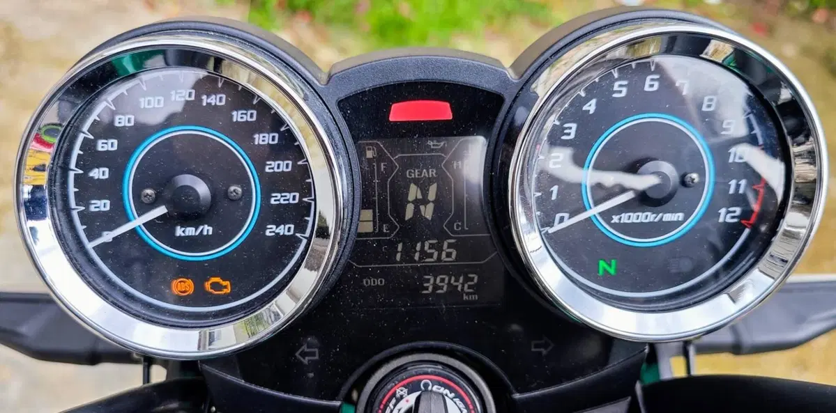 Kawasaki Z 650 RS (2022 - 24) (3)