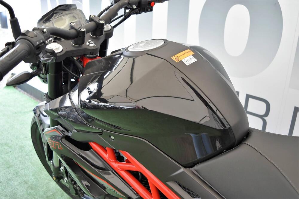 Benelli BN 125 (2021 - 25) (5)