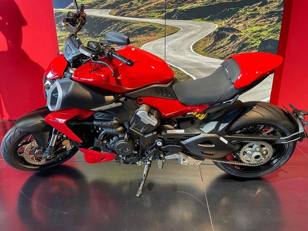 Ducati Diavel V4 (2023 - 25) (3)