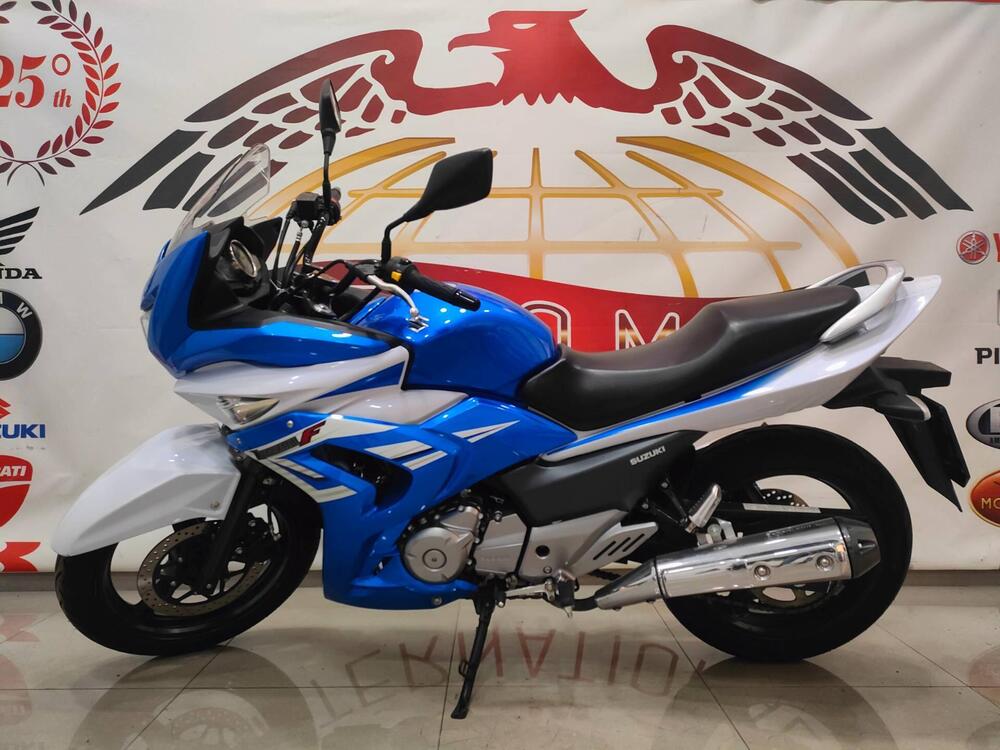 Suzuki Inazuma 250 F (2015 - 16)
