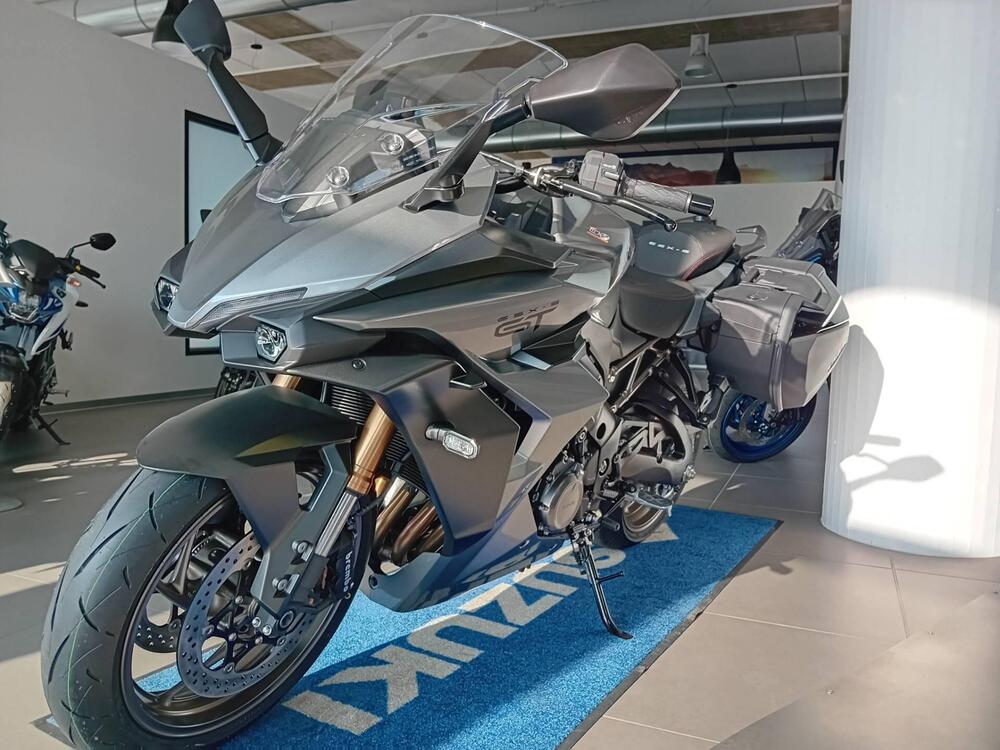 Suzuki GSX-S1000GT (2025) (2)