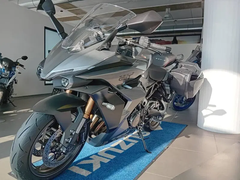 Suzuki GSX-S1000GT (2025 - 26) (5)