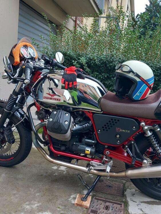 Moto Guzzi V7 II Racer (2015 - 17)