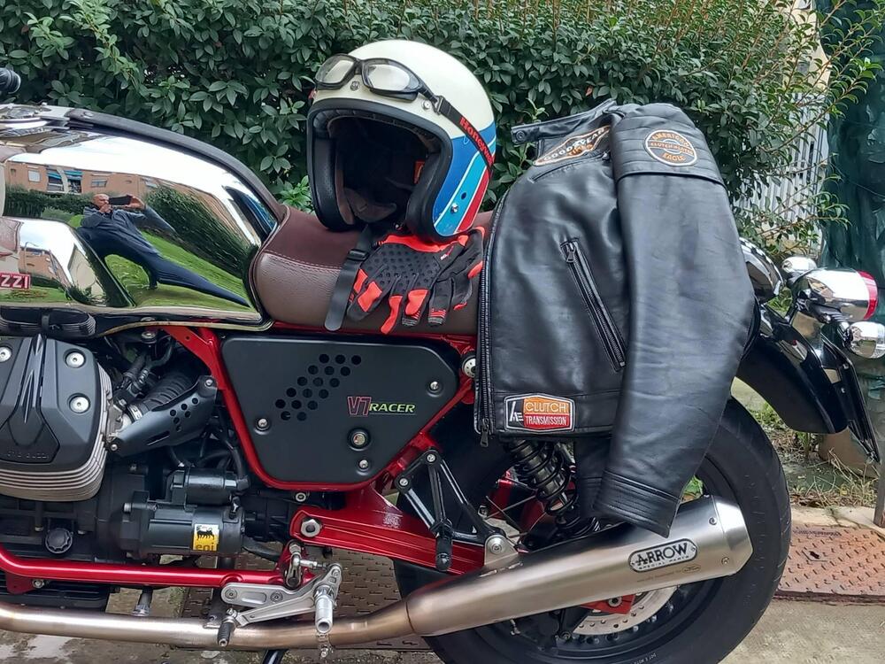 Moto Guzzi V7 II Racer (2015 - 17) (2)