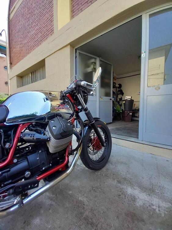 Moto Guzzi V7 II Racer (2015 - 17) (4)