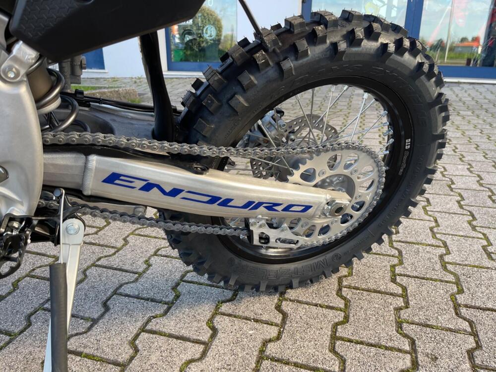 Honda CRF 400 RX Enduro (2025) (5)
