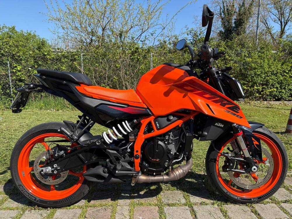 KTM 390 Duke (2024 - 25) (2)