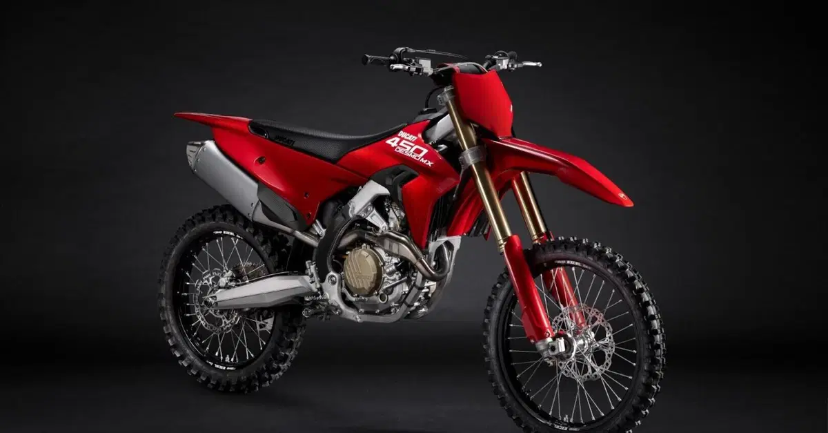 MX Ducati World Premi&egrave;re. L&rsquo;Alba di una Nuova Era. Ecco la Desmo450 MX di serie (speciale) [VIDEO]