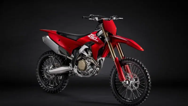 MX Ducati World Premi&egrave;re. L&rsquo;Alba di una Nuova Era. Ecco la Desmo450 MX di serie (speciale) [VIDEO]