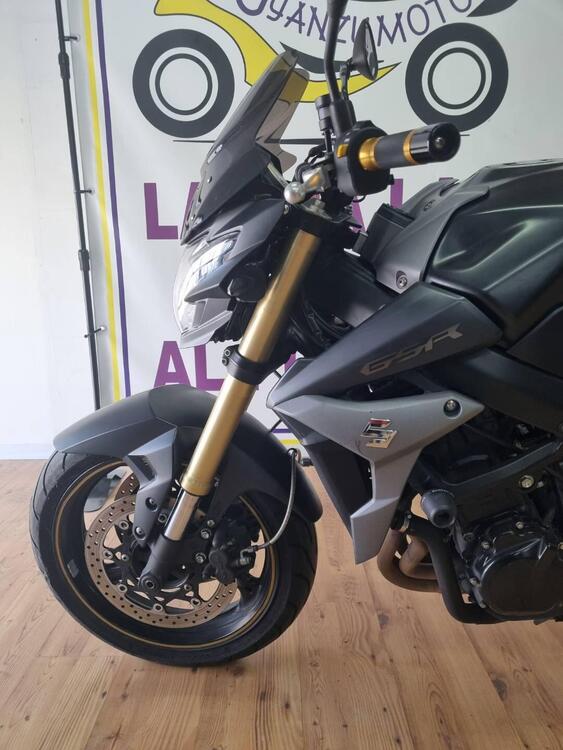 Suzuki GSR 750 ABS (2010 - 17) (3)