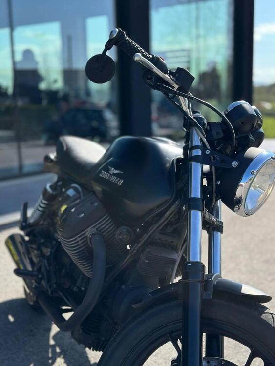 Moto Guzzi V7 Stone (2012 - 15) (2)