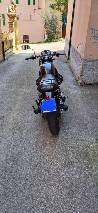 Moto Guzzi V7 Stone (2012 - 15) (2)