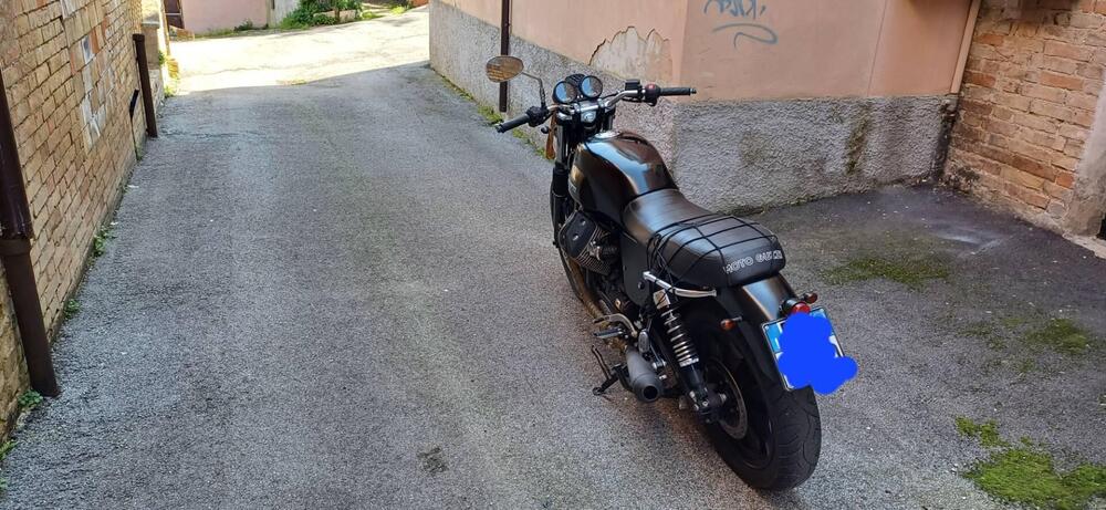 Moto Guzzi V7 Stone (2012 - 15) (3)