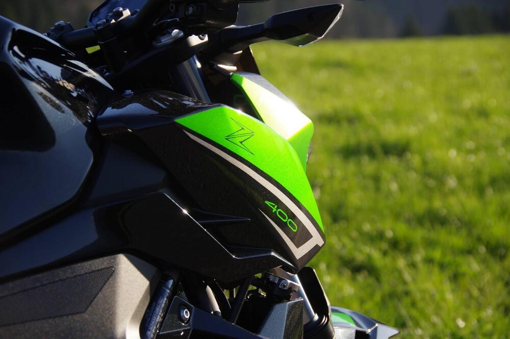 Kawasaki Z 400 (2023) (4)